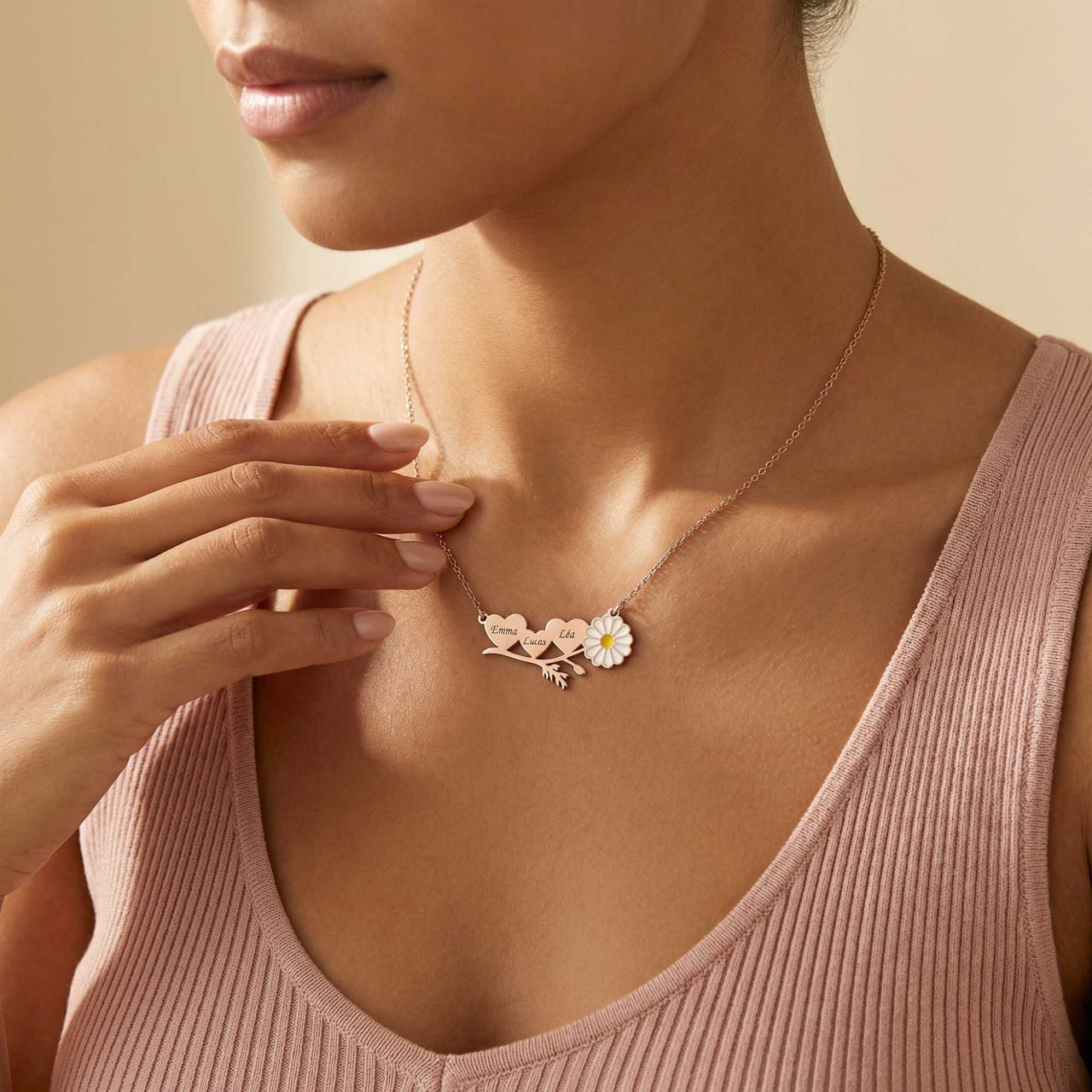 Daisy Name Necklace