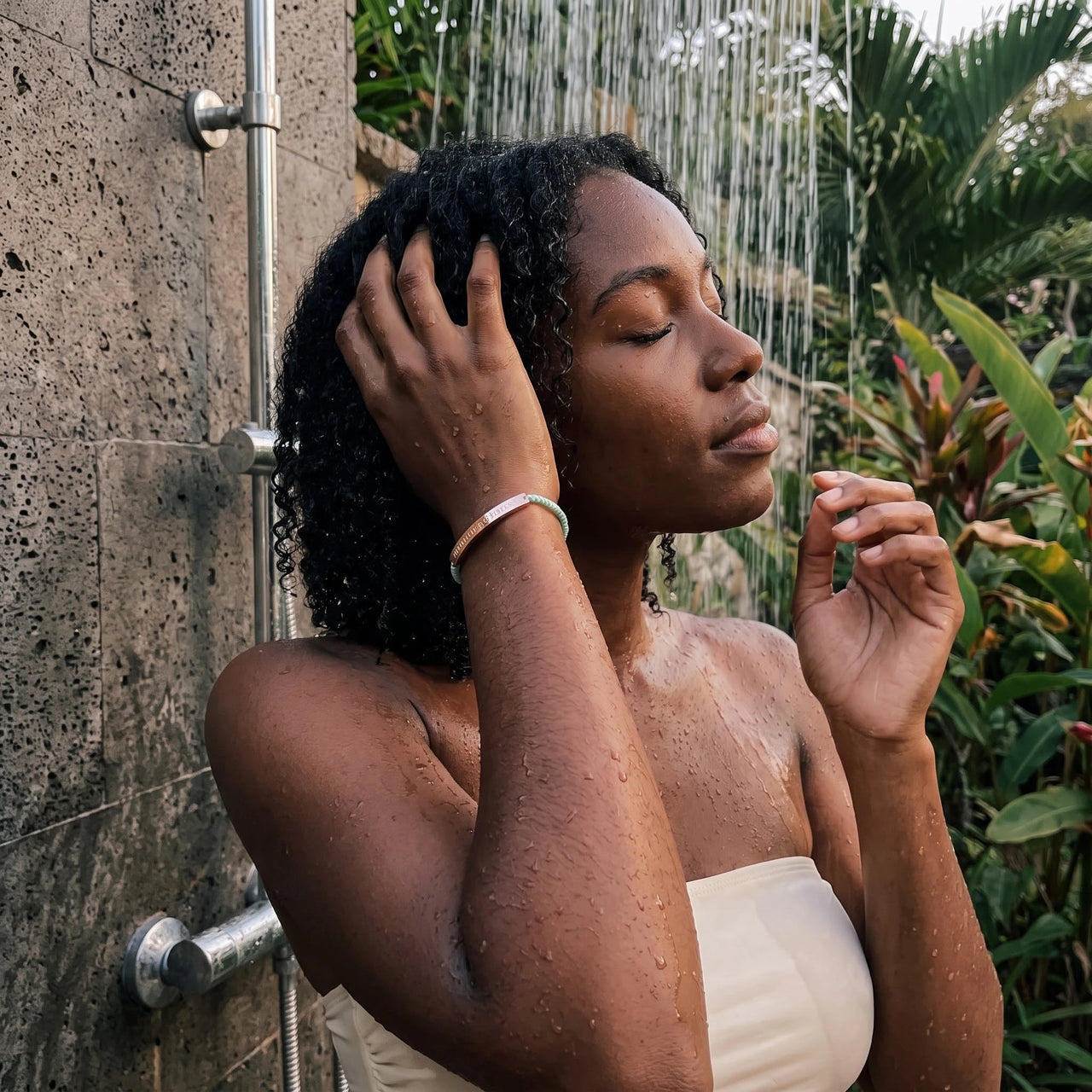 Engraved bracelet — worn in the shower, waterproof, rose gold | SKU: lamenthe-rg