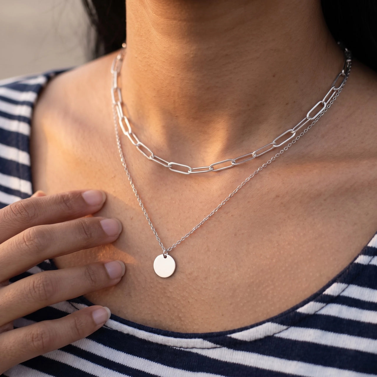 Layered necklaces — close-up of the details, silver | SKU: le-tendance-wg
