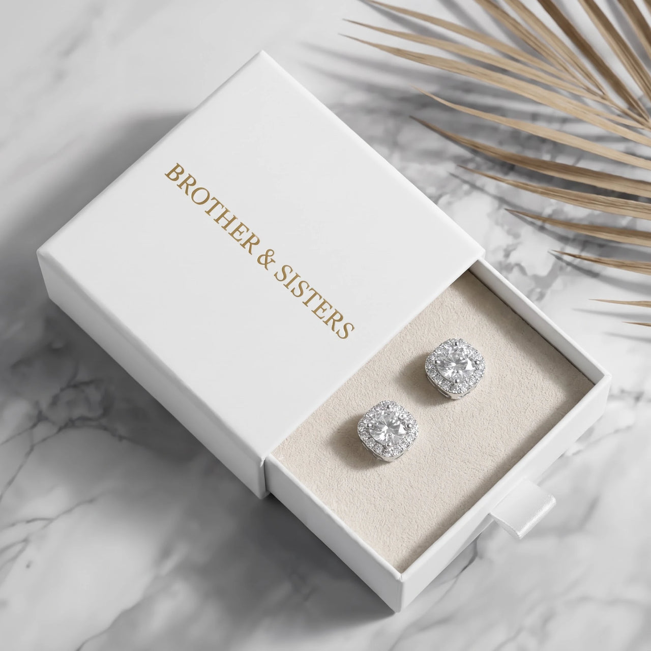 Sparkly earrings — in the gift box, silver | SKU: 505263